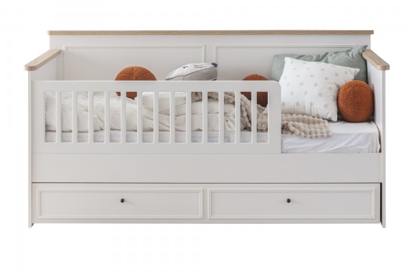 Petra AY Genç Odası