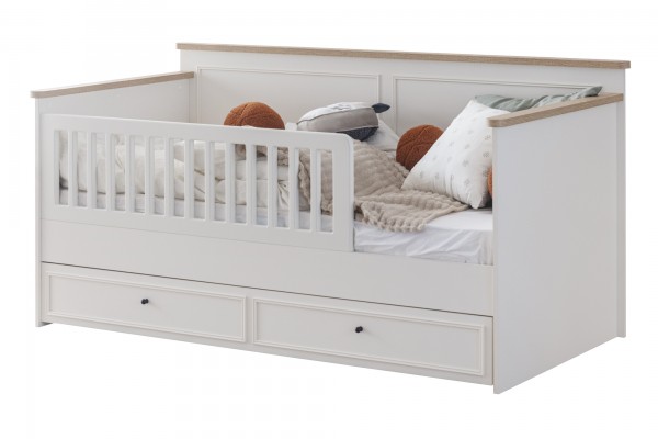 Petra AY Genç Odası